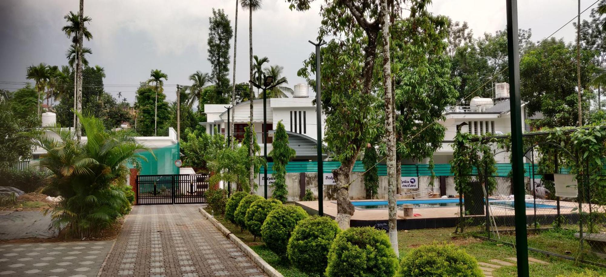 Dolphin Enclave Service Studio Apartments Kalpatta Buitenkant foto