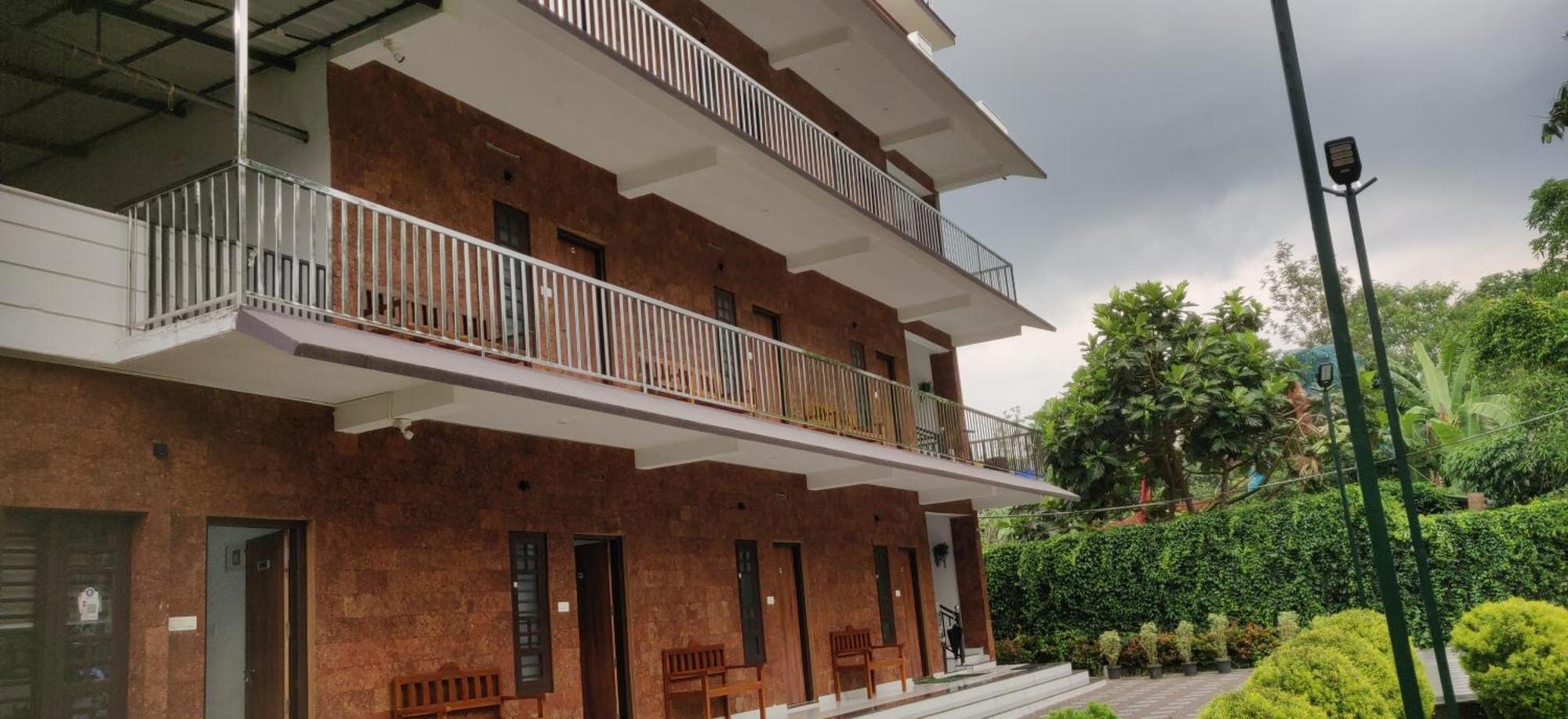 Dolphin Enclave Service Studio Apartments Kalpatta Buitenkant foto